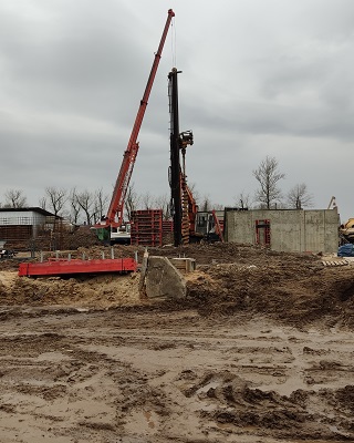 Kasmonta - CFA polių grežimas, pastatų rekonstrukcija